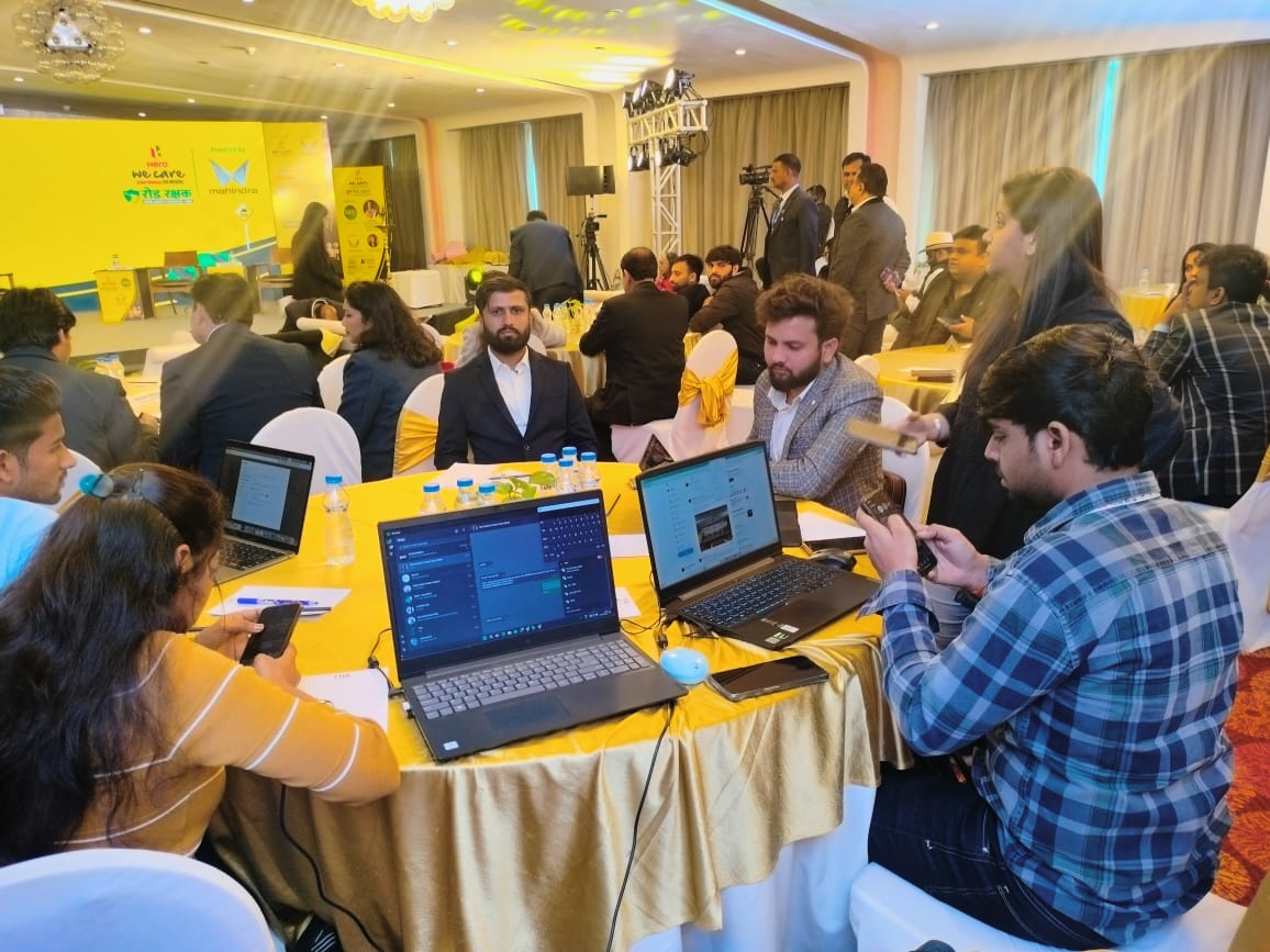 qrtautoparts's tweet image. Immense pleasure of being part of event at park hotel with our talented #QRT_Auto team members.
.
NewsNशा
.
#bmdu #bmdigitalutilization #roadrakshak #roadsafety #wecare #newsnasha