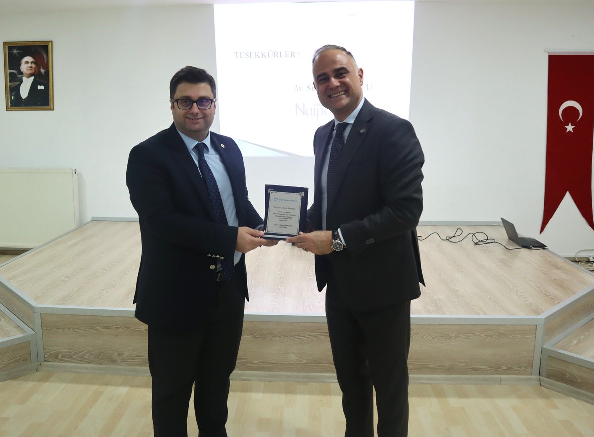 ''Sözleşmeler Hukuku Eğitimi''ni gerçekleştirdik.
Av. Sinan Naipoğlu’nun sunumuyla katılımcılara, satım sözleşmesi, kira sözleşmesi ve hizmet sözleşmesi konuları anlatıldı. Eğitim, Genel Müdürümüz Prof. Dr. Murat Çemberci’nin, Sinan Naipoğlu’na plaket takdim etmesi ile son buldu.