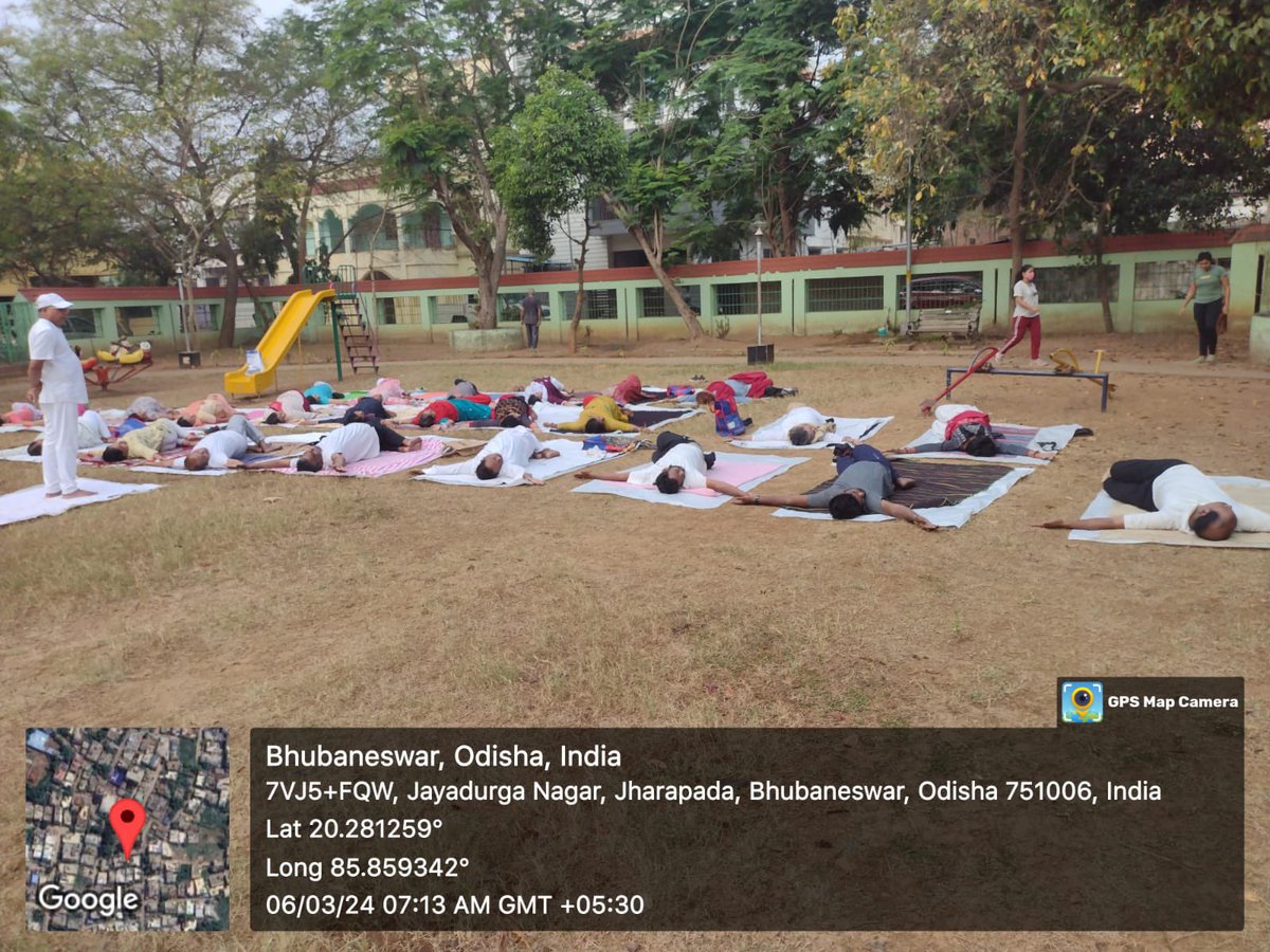 BSCL_BBSR's tweet photo. Early mornings in BMC parks: watching nature wake up and folks doing yoga for a peaceful start.#MorningRoutine
#BMCParks
#BhubaneswarFirst https://t.co/7MfKyUL7p4