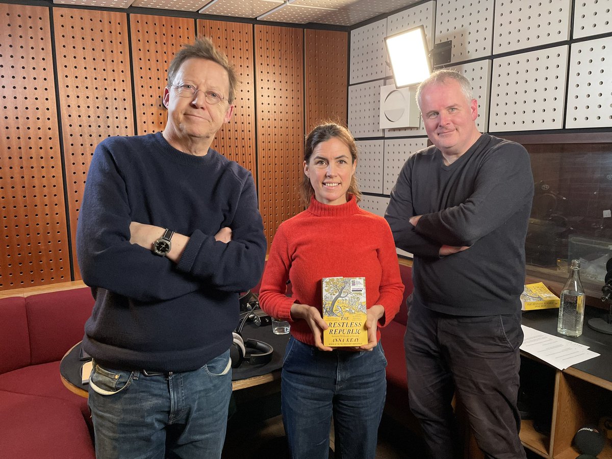 On our latest episode, Historian Anna Keay joins Simon and Matt to talk about her brilliant book ‘The Restless Republic’ They discuss the importance of the 1650s - a fascinating period which is hardly taught about. Available wherever you get your pods! pod.fo/e/224291