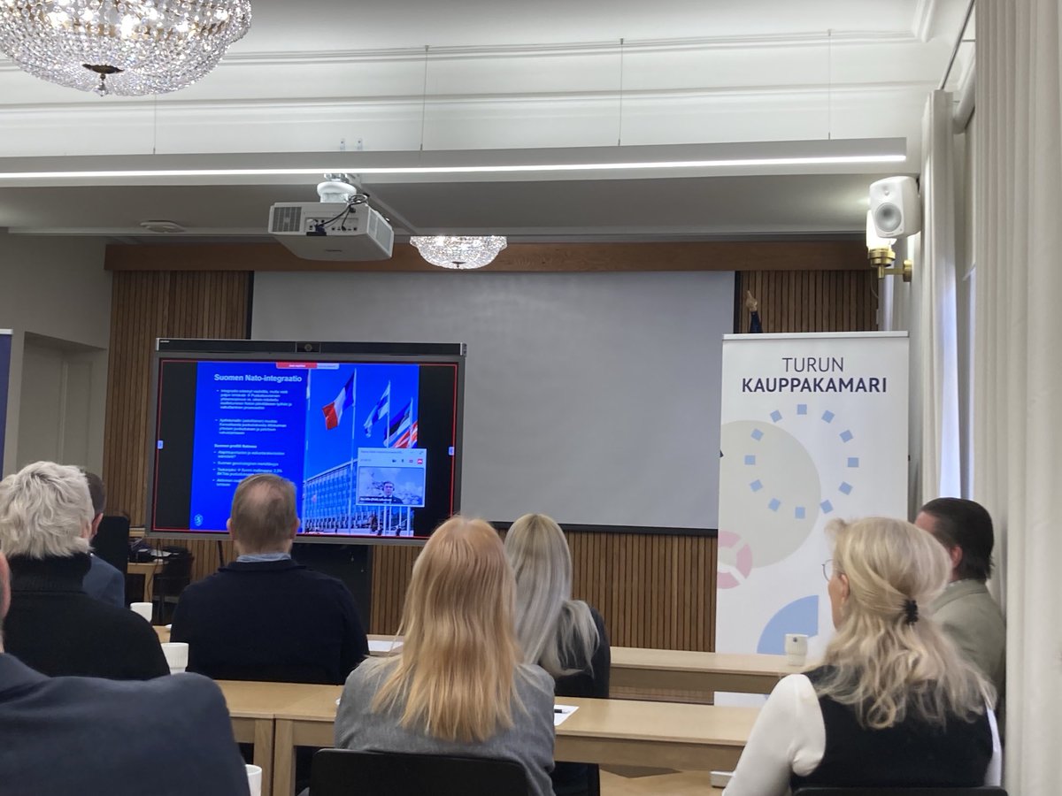 Olli Aakula (@olliaakula) on Twitter photo <a href="/kauppakamaritku/">Turun kauppakamari</a> elinkeinopoliittinen valiokunta koolla uuden pj <a href="/samu_mattila/">Samu Mattila</a> johdolla. Mielenkiintoisia puheenvuoroja mm. AI:stä ja Natojäsenyyden vaikutuksista👏 <a href="/kauppakamaritku/">Turun kauppakamari</a> elinkeinopoliittinen valiokunta koolla uuden pj <a href="/samu_mattila/">Samu Mattila</a> johdolla. Mielenkiintoisia puheenvuoroja mm. AI:stä ja Natojäsenyyden vaikutuksista👏
