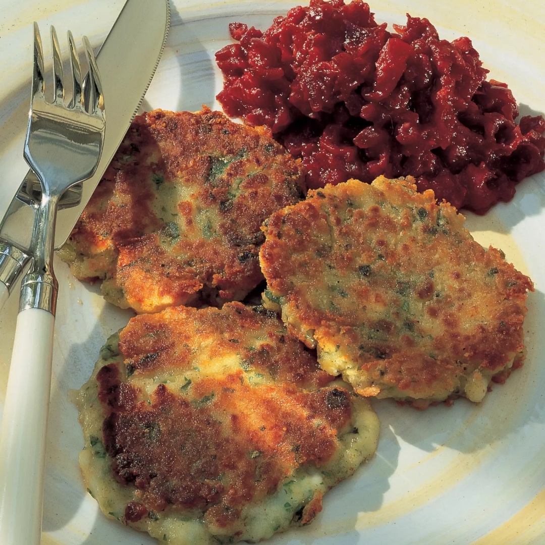 DeliaOnline's tweet image. #recipeoftheday Cheese and Herb Fritters with Tomato and Balsamic Jam ow.ly/SCWk50QM53I #vegetarianrecipes #fritters #recipeoftheday #herbs #cheeserecipes #instafood