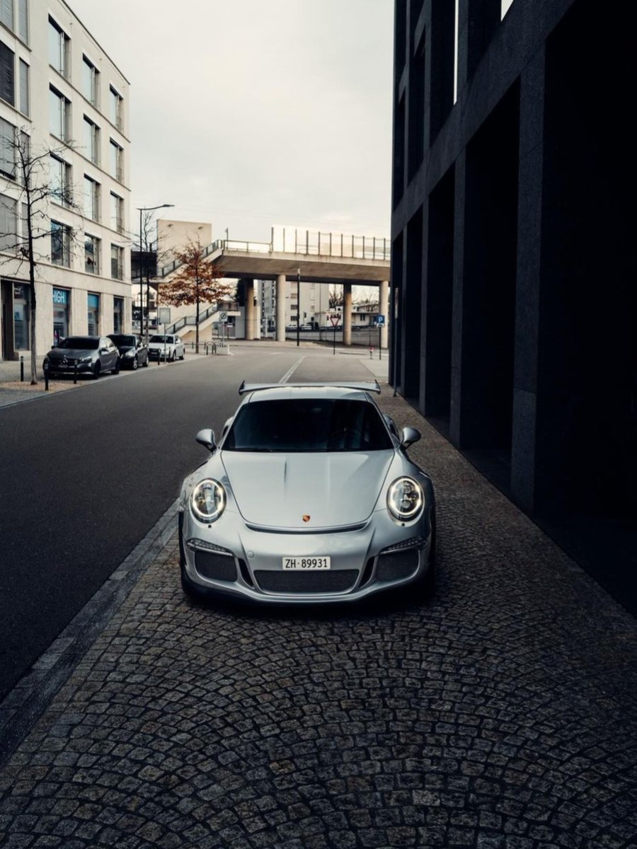 CHIRIFOGARAGE's tweet photo. 𝙁𝙊𝙇𝙇𝙊𝙒 𝙐𝙎 𝙁𝙊𝙍 𝙈𝙊𝙍𝙀 
.
.
#Porsche #PorscheLife #Porsche911 #PorscheLovers #PorscheClub #PorscheDesign #PorscheFans #PorscheMoment #PorscheGT3 #PorscheCarrera #PorscheTurbo #PorschePanamera #PorscheCayman #PorscheBoxster #PorscheMacan #PorscheCayenne #Porsche911Turbo https://t.co/pFrSAGskHK