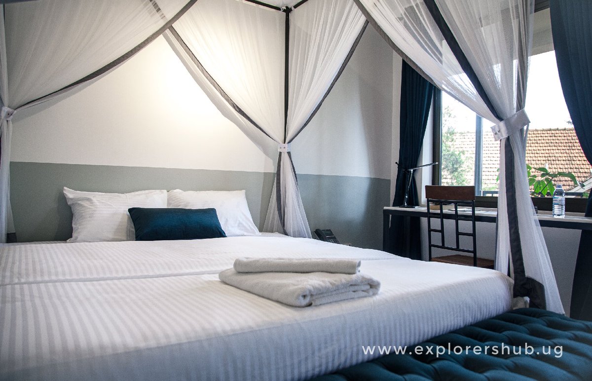 Explorershubug's tweet photo. From high-speed internet to ample workspace, our well-equipped rooms are tailored to meet the needs of business travelers looking for a comfortable and productive stay.
Find us on Plot 4 lower Kololo Terrace | call +256706616714 for bookings.
#explorershub #businesshotel https://t.co/BEbHXoS0ej