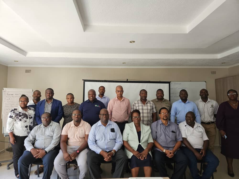Employers' Confederation of Zimbabwe (EMCOZ) (@emcoz_zim) on Twitter photo Tripartite Committee on Labour Amendments. Agreed on areas for possible amendments. Tripartite Committee on Labour Amendments. Agreed on areas for possible amendments.
