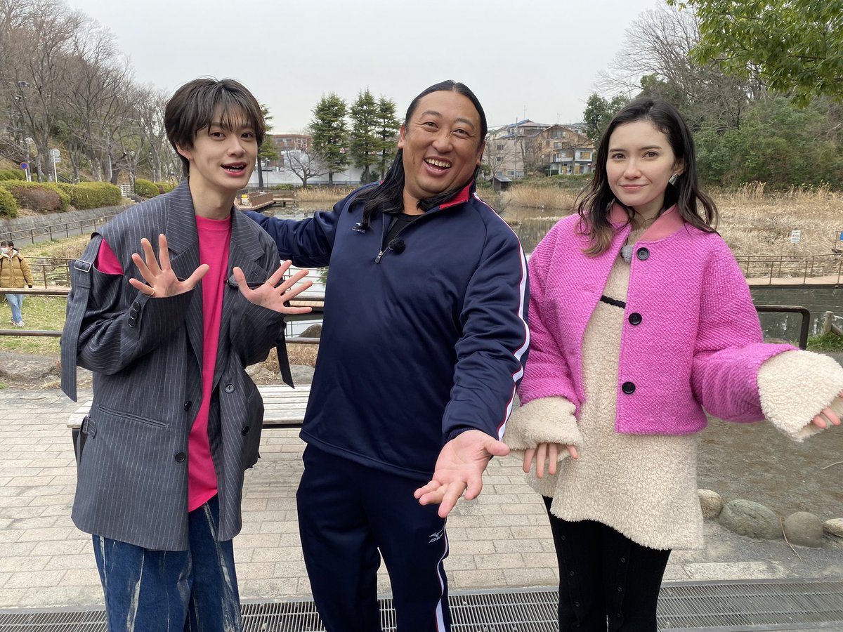akiyama_rokemap's tweet photo. 雨の中のアロチロケでしたが今回も楽しかったなー☀️アロチ横浜•青葉区です
#秋山ロケの地図
#アロチ
#市川紗椰
#小川史記
#BUDDiiS 
#ロバート秋山 https://t.co/tOGIQDW89R