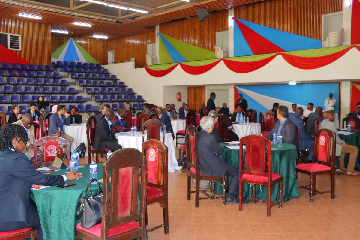 DiscoverJKUAT's tweet photo. Researchers from across East and Southern Africa universities have convened at Jomo Kenyatta University of Agriculture and Technology (JKUAT) to participate in discussions targeted at bridging industry gaps across the African continent. The scholars are also seeking to leverage synergistic research in agriculture, engineering, and ICT to tackle shared challenges. Dr. @Bettymuganda17, PS Higher Education and Research was the Chief Guest. 

Organized under the auspices of the Africa-ai-Japan Project, the Regional Linkages Workshop held March 5-7, 2024 attracted African Scholars from leading institutions from over 10 African countries including Uganda, Botswana, South Africa, Rwanda, Tanzania, Malawi, Zambia, Zimbabwe, South Sudan, and Egypt. 

Read more here: https://t.co/m5xu80yQZT