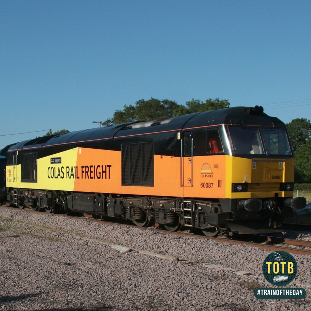 🚆 This is a Class 60 - a beastly creation. 

🟡 Nicknamed ‘tugs’ by enthusiasts, these powerful locomotives have been hauling heavy freight along our rails for three decades now. 

⭐️ 13/10 - Tugging at my heartstrings. 

#trainoftheday #totb #trains #railways #Class60 #tugs