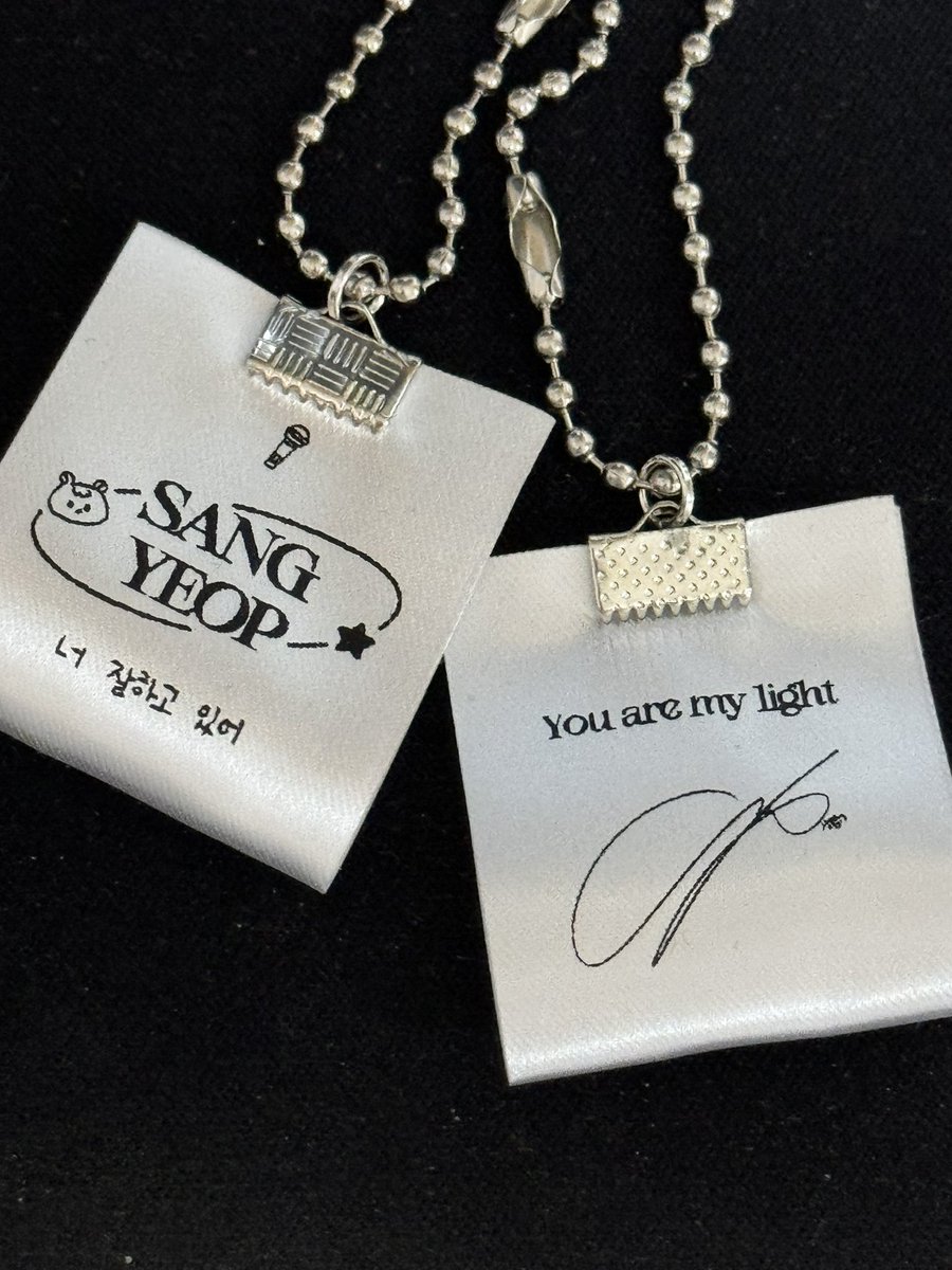 🐿️상엽 라벨키링 수요조사🐿️

🗓️3/6~3/11 00:00
✔️꼭 구매하실 분들만 참여 부탁드려요
✔️자세한 내용은 폼 확인
witchform.com/demand_form.ph…

제작 확정 시 #rt 추첨 두 분께 키링 보내드립니다!