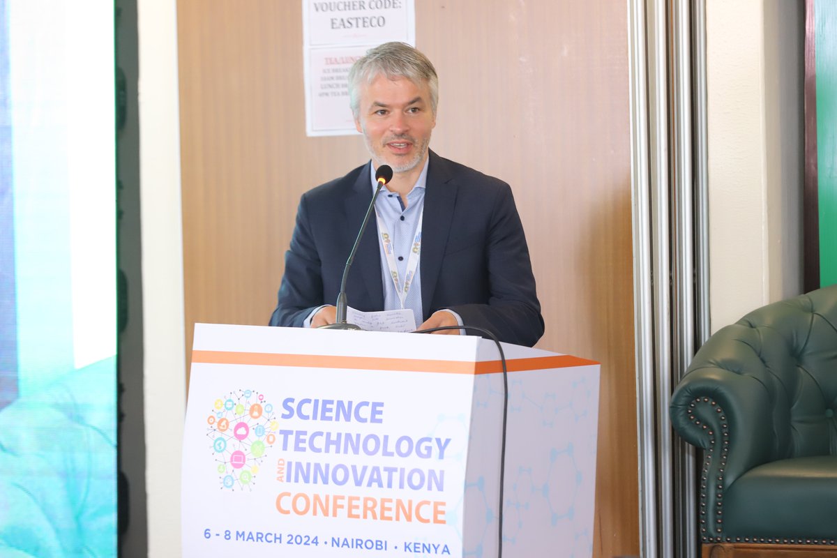 #HappeningNow: Bjorn Richter, EAC GIZ Cluster Coordinator/@eacgiz “#AI is at the moment disrupting not only higher education but also basic education. I am inviting you to connect with #German researchers & institutions on this.” #EACSTI2024 @mfbenda @easteco1 @iucea_info