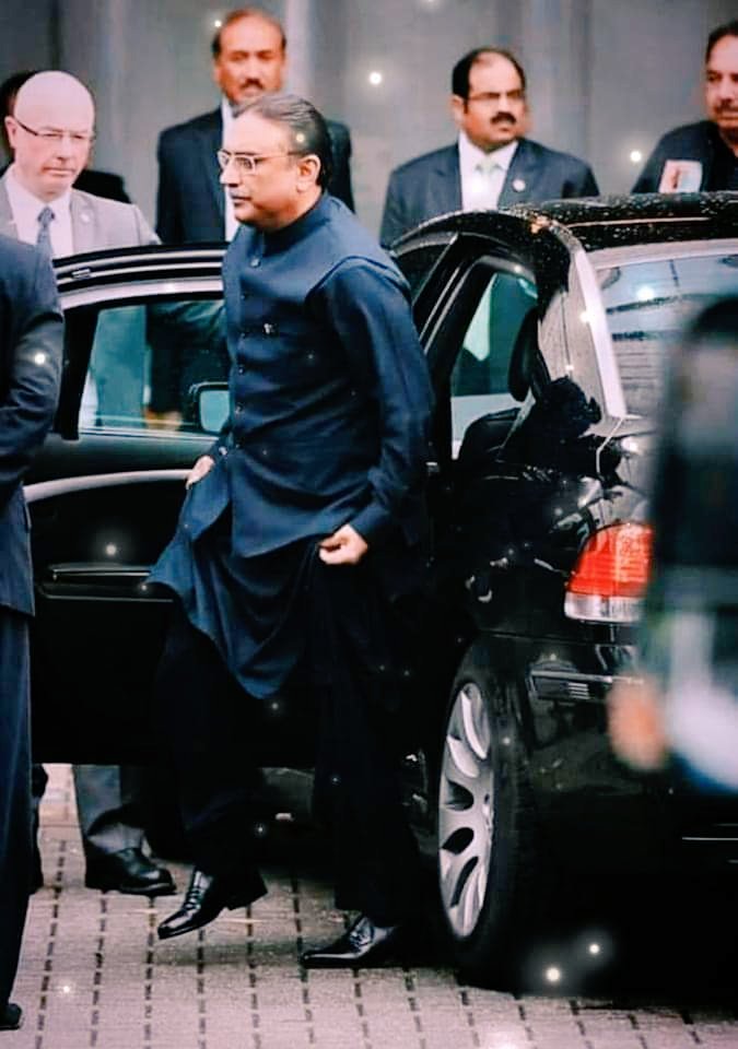 zohaibPlf's tweet image. After more than 44 years&apos; The Man who succeeded to convert Judicial Murder into Judicial Justice is 
Ex-President @AAliZardari . 🙏

Jeay Bhutto Jeay Zardari . 
@BBhuttoZardari
@BakhtawarBZ
@AseefaBZ 
#ZABhutto #PresidentialReference