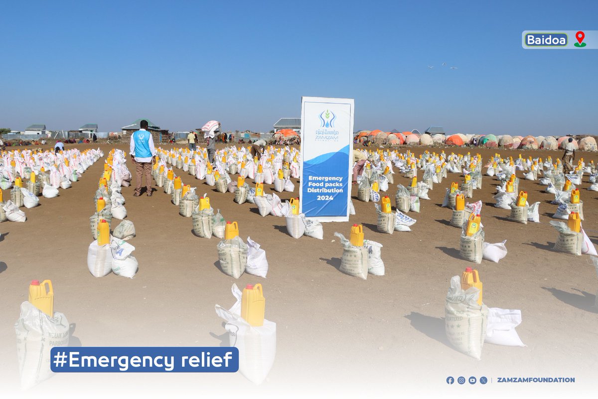 zamzamsom's tweet photo. Dedicated to ending hunger and poverty in Somalia, we're making a difference in Baidoa. Supporting 500 households facing food insecurity, our resolve is strong – we won't stop until we achieve a future with Zero Hunger. 🌍🍲
#ZeroHunger
#communitysupport
#ZamZamFoundation
#Somalia