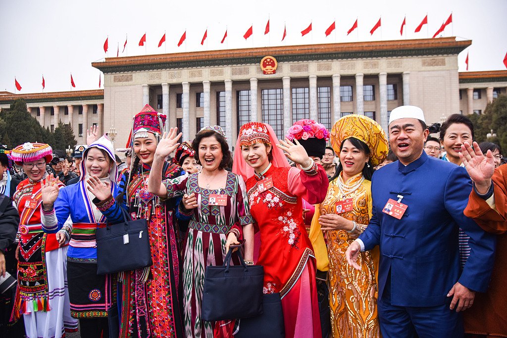 CGTNOfficial's tweet photo. Female attendees of the Two Sessions dress up in ethnic costumes. #2024ChinaAgenda 

More: https://t.co/Gtca0zZfVK https://t.co/OblXjaUw2n