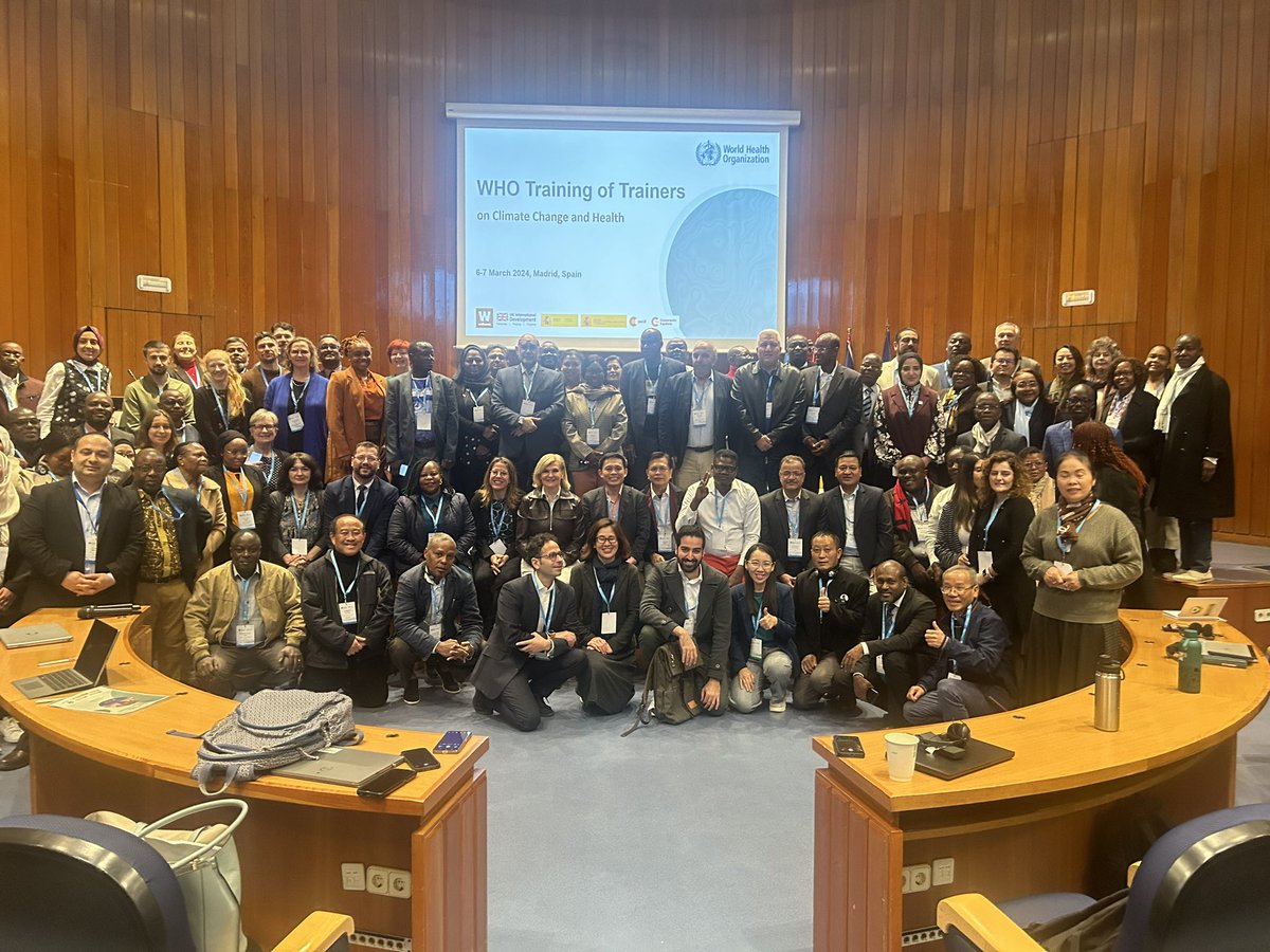 And now starting the #ATACH training of trainers in climate change and health. Thanks 🙏 to all the participants, partners. @WHO_Europe @WHOAFRO @WHOEMRO @WHOWPRO @pahowho @WHOSEARO @AECID_es @sanidadgob @FCDOGovUK @HCWHGlobal @RockefellerFdn @wellcometrust @WorldBank @WHO