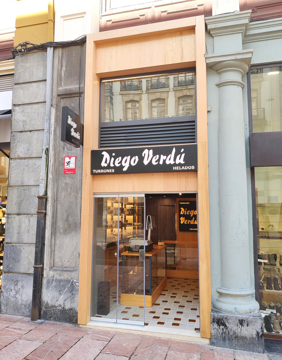 ¿Ya has visitado el local de Milicias? 
Nuevo, con un estilo moderno, elegante y cálido!
Pásate a descubrirlo, nos encantará saludarte!
EN BREVE, los HELADOS!
#DiegoVerdú1878 #Oviedo #heladosdiegoverdú #elVerdúOriginal #turrones #Bombones #turronitos #oviedocapitalgastronomica