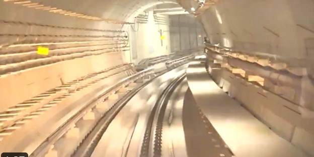 thenewsfactsnow's tweet image. PM Modi will inaugurate India's first underwater metro rail service today in Kolkata.
#KolkataMetro #Kolkata #RailService #PMModi #NarendraModi #UnderwaterMetro