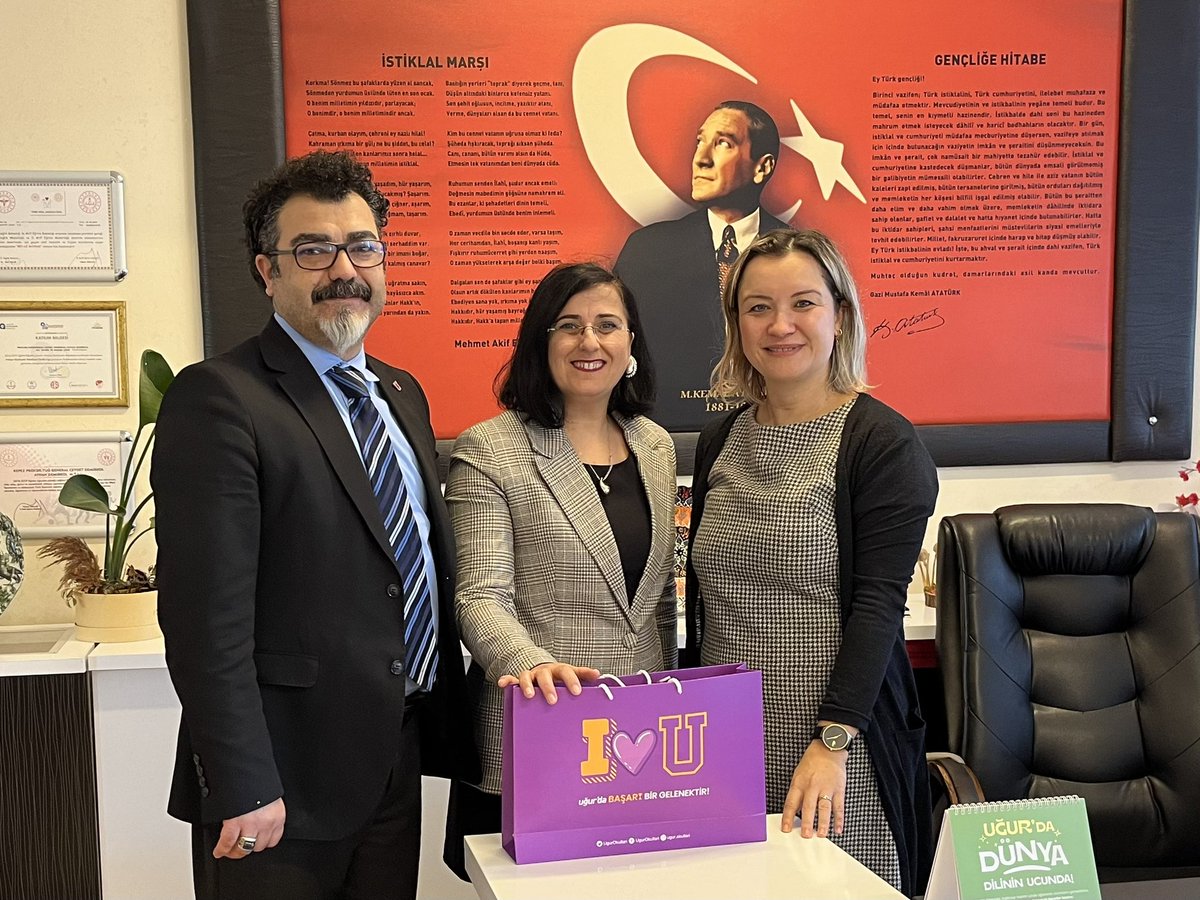 Uğur Okulları Muratpaşa Kampüsü olarak ziyarette bulunduğumuz yeni velimiz , Prof.Dr. Tuğgeneral Cevdet Demirkol-Ayhan Demirkol Mesleki ve Teknik Anadolu Lisesi Müdürü Sayın Burcu KAHRAMANOĞLU TARAKÇI’ ya misafirperverliği ve hoş sohbeti için çok teşekkür ederiz. 💐