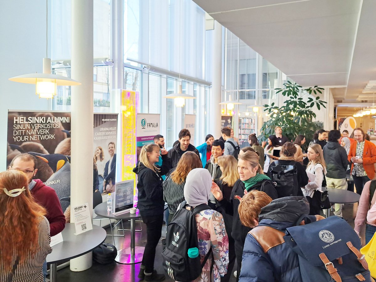 SocSciHelsinki's tweet photo. A warm thank you to our students, alumni and organisations for joining our first Valtsika Career Fair yesterday! ✨😍 

It was the perfect opportunity to meet and discuss potential collaborations. Let's work together for a better society. 
https://t.co/k7VQEueROD 
@helsinkialumni https://t.co/IKQVBxC5na