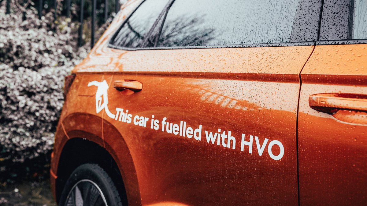 HVO has commercial benefits for companies aiming to hit carbon emission targets. Is it as clear cut for private individuals? Watch -> youtu.be/T2EiSOIbWYA?si… Read -> touringcar.ie/2024/03/05/the…