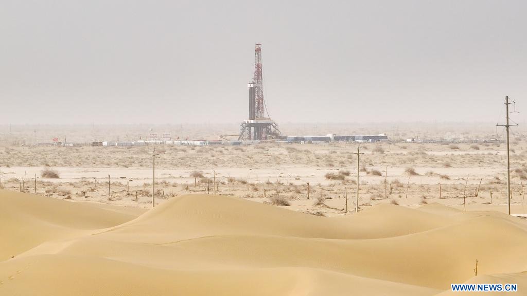 french_renmin's tweet image. Le forage d&apos;un #puits superprofond dans la région autonome ouïgoure du #Xinjiang, dans le nord-ouest de la Chine, a dépassé les 10.000 mètres lundi après-midi, marquant une percée dans l&apos;exploration profonde de la Terre dans le pays.