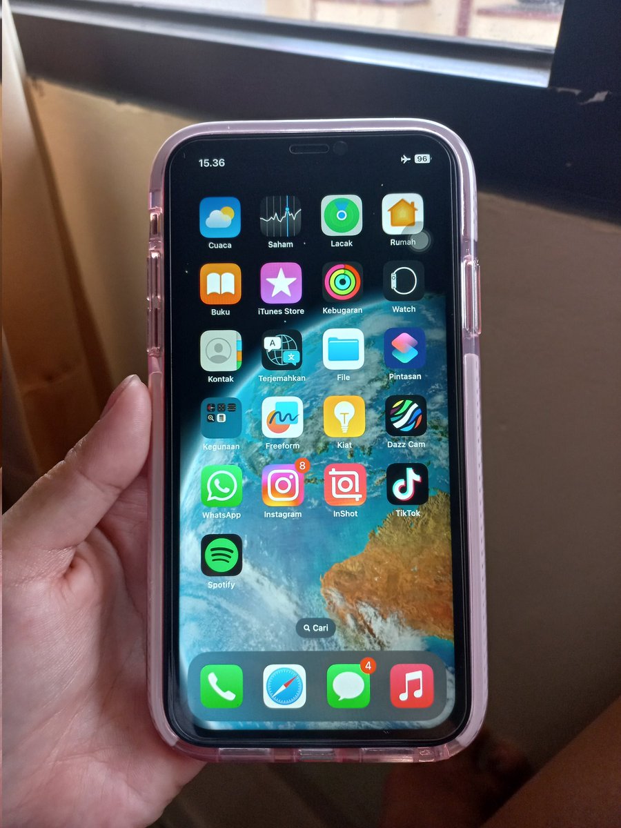volkadud's tweet photo. WTS IPHONE XR dm kalau mau jelas ayooo 🙏🤲
#zonauangᅠᅠ #wtsiphone wtb https://t.co/Bo0QMW4ykS