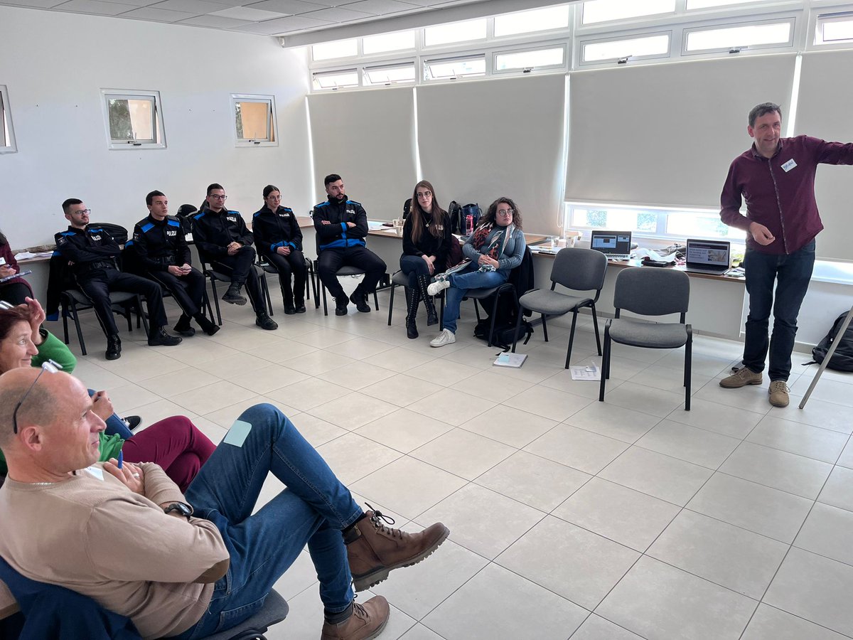 We are in Malta! @EUErasmusPlus project, here to train Malta Anti Bullying Service! Using Tallaght trainers as #RestorativePractices got underway in Valetta on Monday morning! Big thanks to @Leargas for their support.
#RestorativePractice #nonviolentcommunication #cpdteachers