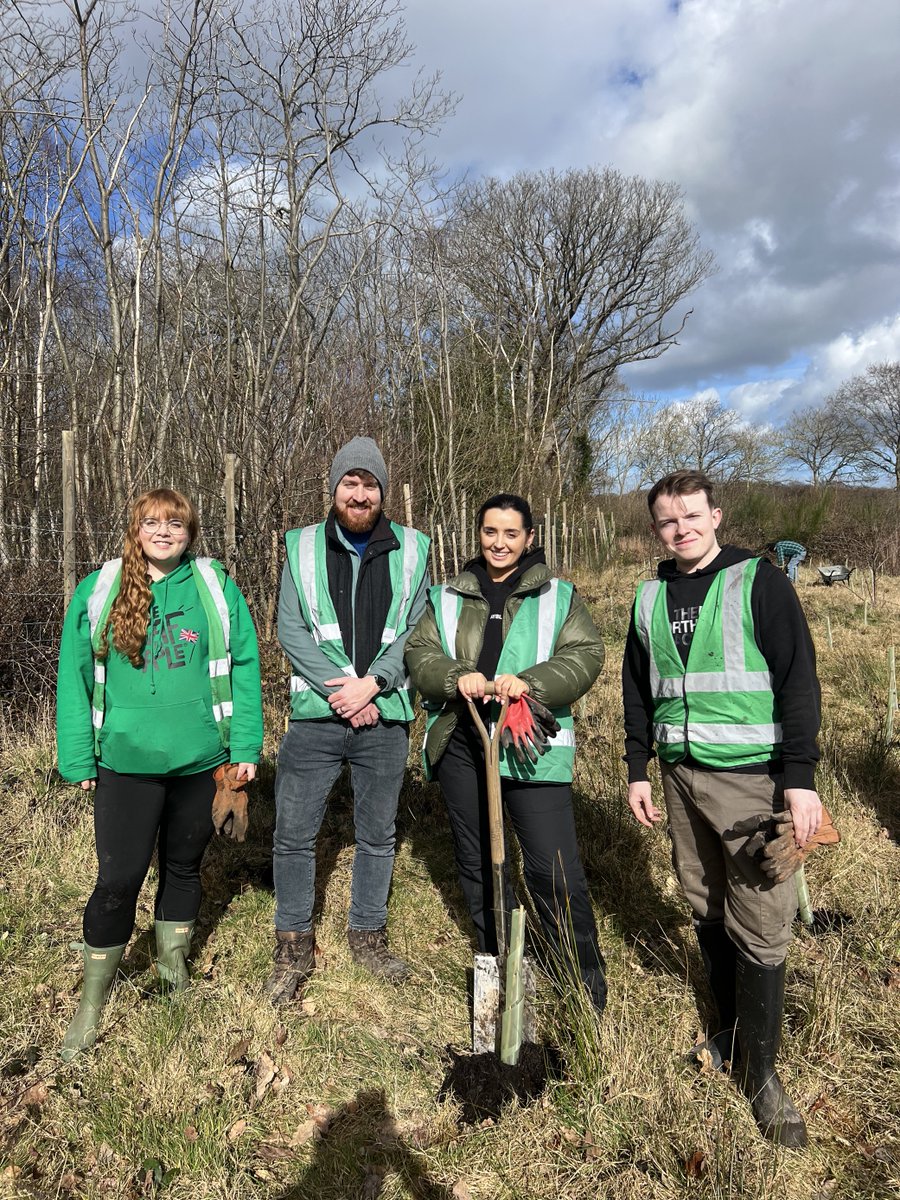 March is #BCorpMonth! To celebrate, on Monday we got together with other Kent B Corps to plant trees (150 of them to be exact!) at the @WildwoodTrust's site. 🌳 #bcorpuk #kentblocal #bleader #purposedriven #bcorp #kent #treeplanting