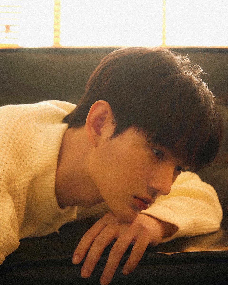 pavelphoom's tweet photo. good afternoon babe 🌼 https://t.co/PTghLk9o3s
