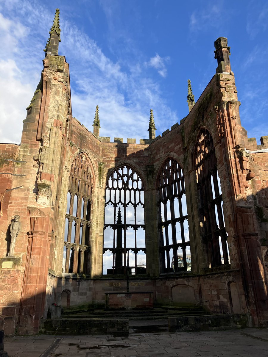 The Bishop’s bird stump was nowhere in sight.