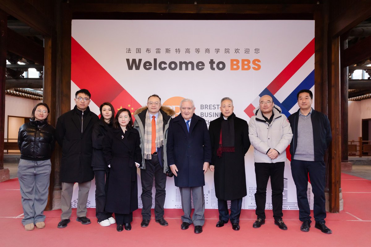 Brest BS (@brestbs) on Twitter photo 🌏 Visite de Jean-Pierre RAFFARIN
Monsieur Jean-Pierre RAFFARIN, Ancien premier ministre et Envoyé spécial Chine du président français a visité fin février l'institut WEDON EDUCATION et campus de Brest Business School à Pékin.
#enseignamentsuperieur #chine #international 🌏 Visite de Jean-Pierre RAFFARIN
Monsieur Jean-Pierre RAFFARIN, Ancien premier ministre et Envoyé spécial Chine du président français a visité fin février l'institut WEDON EDUCATION et campus de Brest Business School à Pékin.
#enseignamentsuperieur #chine #international