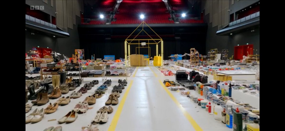 connexinlive's tweet photo. Any Sort Your Life Out fans? Last night's BBC One show, hosted by Stacey Solomon, was partly filmed at Connexin Live, Hull last summer!

Connexin Live is incredibly flexible - we host gigs, shows, conferences, awards dinners and now can add location filming to our CV! https://t.co/8GszglZ0RG