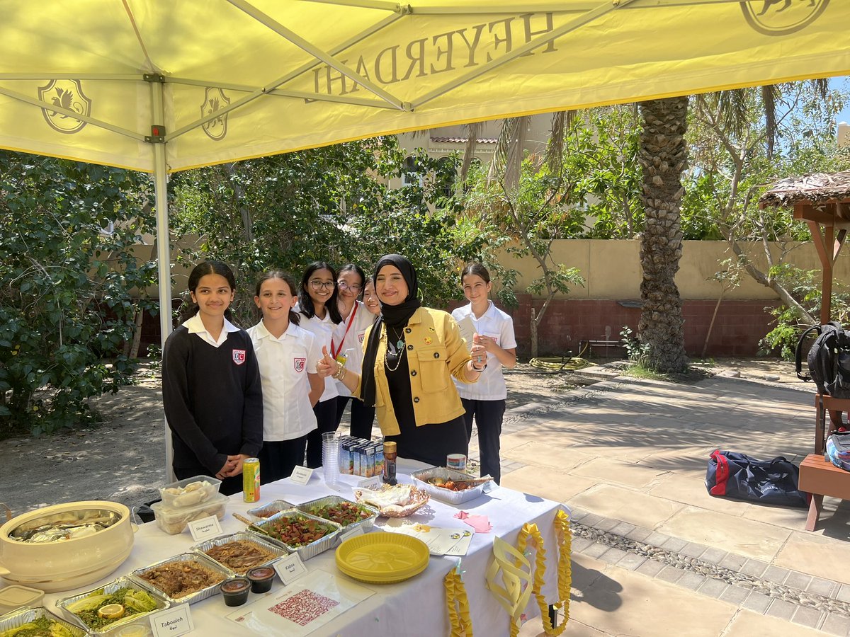 DC Arabic tweet media