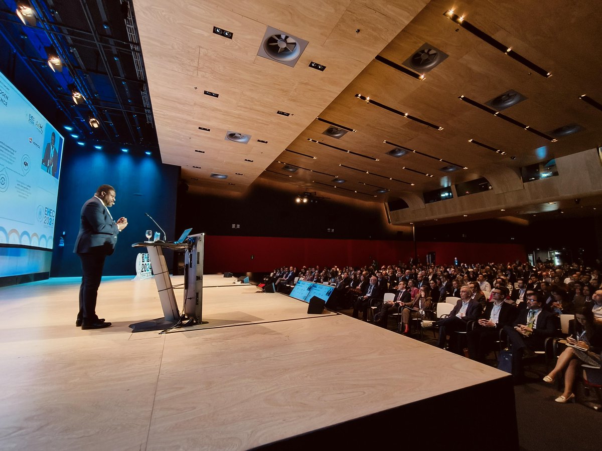 Comenzamos con la plenaria 1 de <a href="/EHEC_2024/">EHEC 2024</a> 
Tomás Malango, renewable fuels &amp; circular economy de <a href="/Repsol/">Repsol</a>