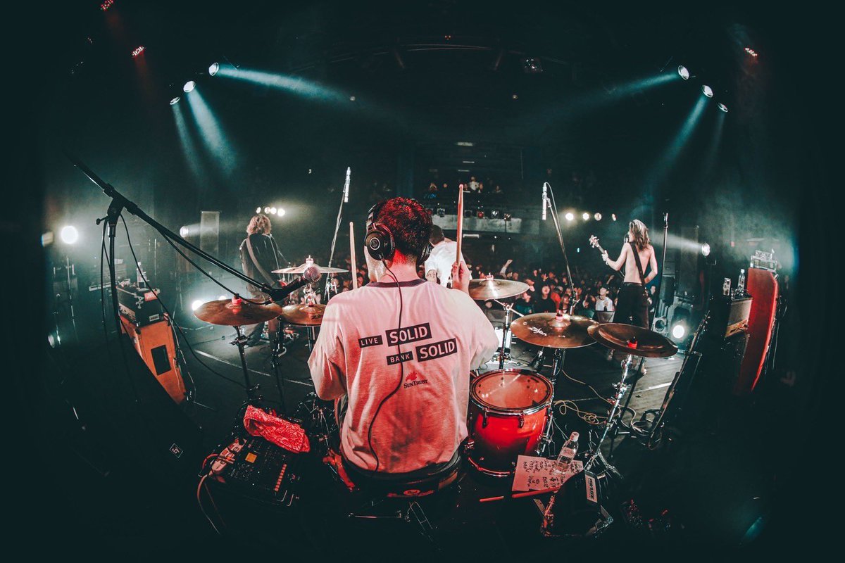 2YOU_MAGAZINE's tweet image. 【ライブレポート】3/2(土)名古屋THE BOTTOM LINE。一級品大集合の「SUPER DUPER 2024」で見せつけたSome Lifeの選んだスタイルと在り方。

#SomeLife
📸 @lkz_magic
✍️ @JunjiShibayama 

▼ライブレポート
2youmagazine.com/report/somelif…