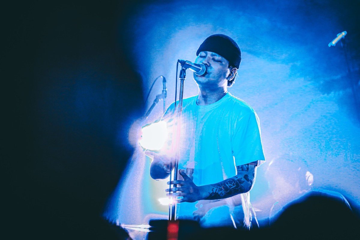 2YOU_MAGAZINE's tweet image. 【ライブレポート】3/2(土)名古屋THE BOTTOM LINE。一級品大集合の「SUPER DUPER 2024」で見せつけたSome Lifeの選んだスタイルと在り方。

#SomeLife
📸 @lkz_magic
✍️ @JunjiShibayama 

▼ライブレポート
2youmagazine.com/report/somelif…