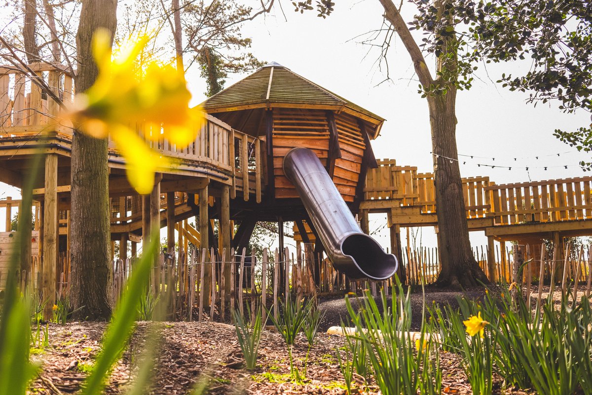 Hop along to The Nest this Easter for our special Easter Trail event, taking place in our fantastic outdoor activity area 🪺 Running from 28th March to 12th April, you don't want to miss out! 🤞 To book your space, hit the link below👇 thenest.org.uk/facilities/cha…