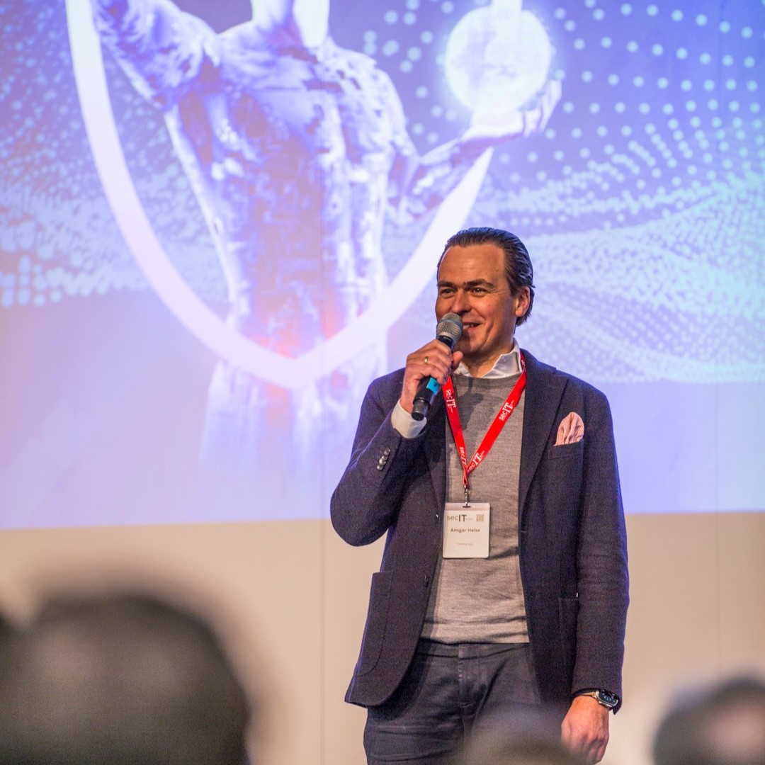 3, 2, 1 - Los geht‘s! Dieses Jahr wurde die secIT von Ansgar Heise eröffnet!  Diesmal gemeinsam mit Dr. Horst Baier, CIO Land Niedersachsen. Wir freuen uns auf zwei Tage gefüllt mit Wissen, Spaß und Austausch!