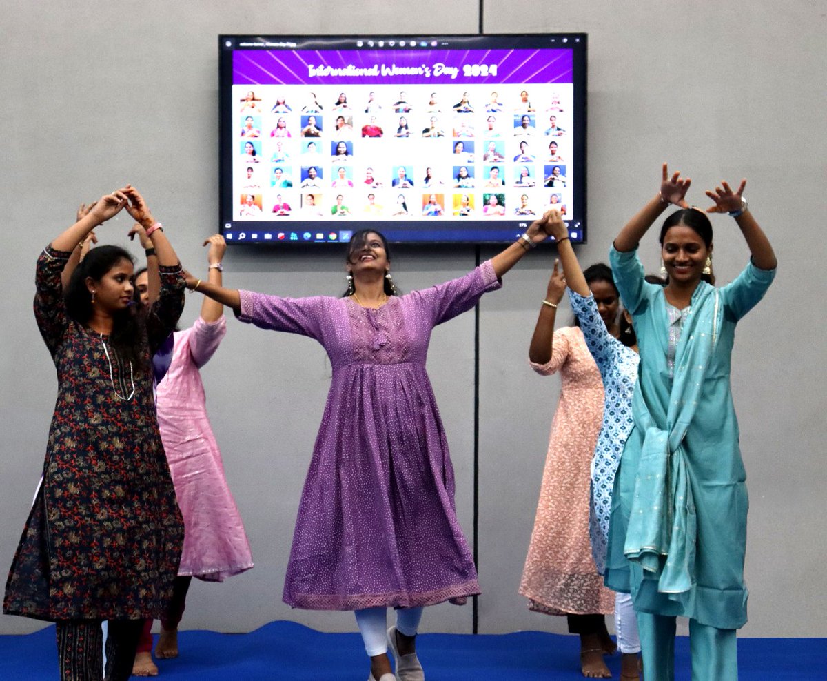 BharatBiotech's tweet image. Bringing together remarkable women from diverse backgrounds, #BharatBiotech commemorated #InternationalWomensDay with #insightfuldiscussions, #empoweringstories, &amp;amp; a celebration of our shared strength, featuring guest speakers Dr. Savita Date Menon and Ms. Satyavati Kondaveeti.