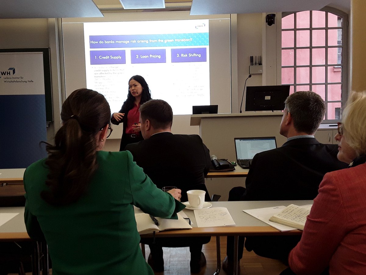 Let's go on in English: IWH researcher <a href="/huyen_nnp/">Huyen Nguyen</a> speaks on "#Banking on Net-Zero: Securitisation, Supervision, and the Transition to a Carbon Neutral Economy"