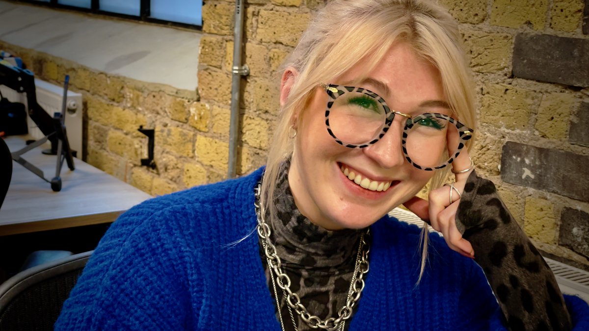 Alex is an amazing Account Manager at Fat Beehive - your main point of contact for help and advice. Never known to not be smiling, Alex is positivity and action personified, is full of ideas and solutions. fatbeehive.com #PositivityPersonified #LondonDigitalAgency