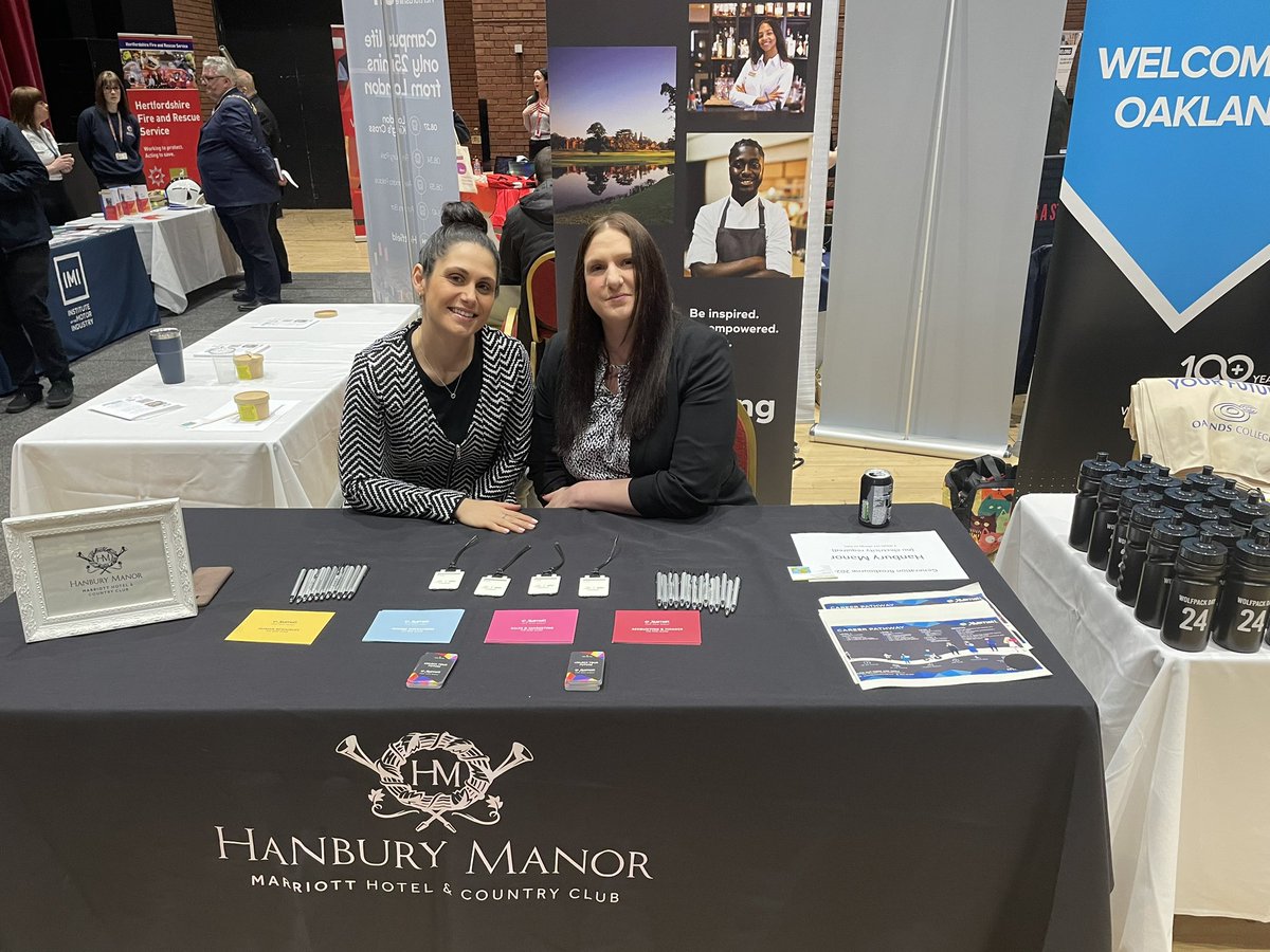 Hopinto_herts's tweet photo. Come along to #GenerationBroxbourne twilight session this afternoon and meet employers, providers and exhibitors including @SkillnetAA ,@The_IMI @oaklandscollege @HanburyManor learn about the many great local opportunities available in #Broxbourne @BroxbourneBC https://t.co/RnpqTHYY3j