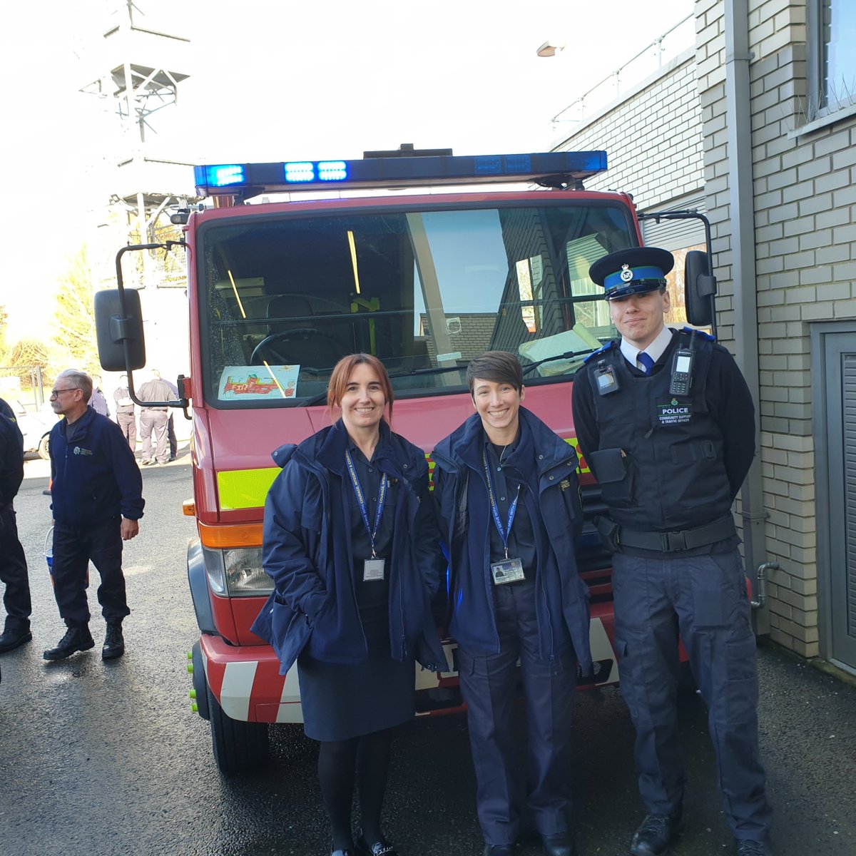 On Sunday Constable 2199 and PCSO 1790 attended the Netherton Fire Station for a local event which involved interacting with members of the community and fellow emergency services from Northwest Ambulance and Merseyside Fire. All parties delivered a fun and insightful day.
