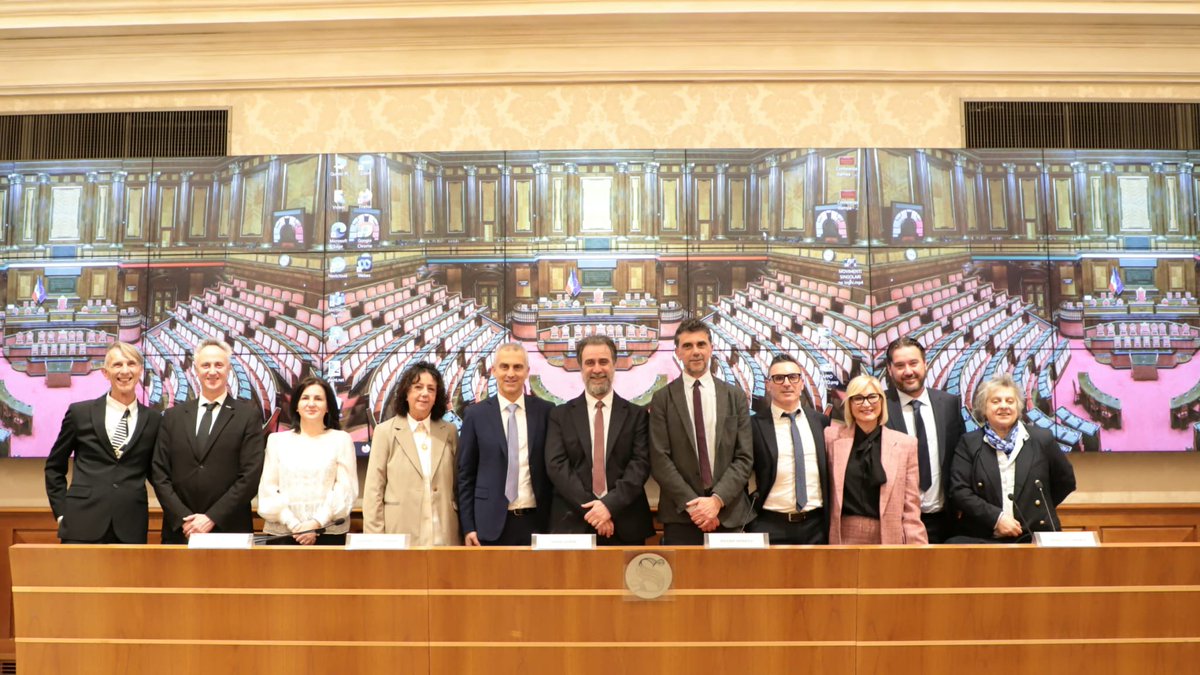 Ringraziamo Marco Croatti  per l'invito super partes alla presentazione dello short movie realizzato da Dorin Mihai.