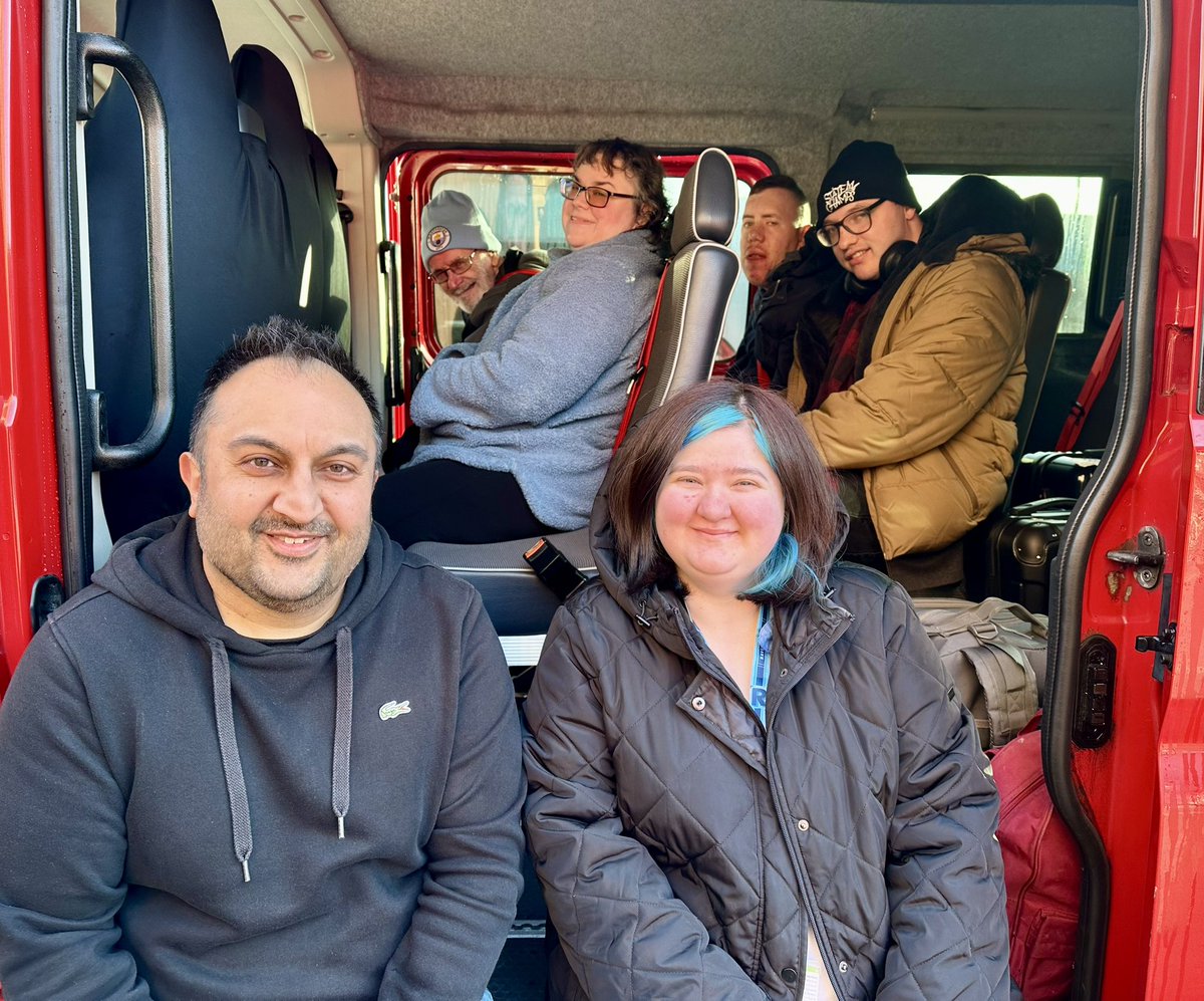 That’s the crew on their way to the North West Regional Conference in Blackpool. 
Good luck guys 🤞<a href="/nwtdt/">NWTDT Pathways</a> <a href="/nwtdtlynn/">Lynn James-Jenkinson</a>