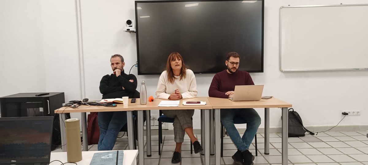 🚀Comenzamos las jornadas para combatir la extrema derecha en el trabajo en la Escuela Muñiz Zapico 🛠️ Estrategias, formación y solidaridad sindical en acción. ✊ 🌍Las secretarías de internacional, juventud y formación y estudios intervienen.