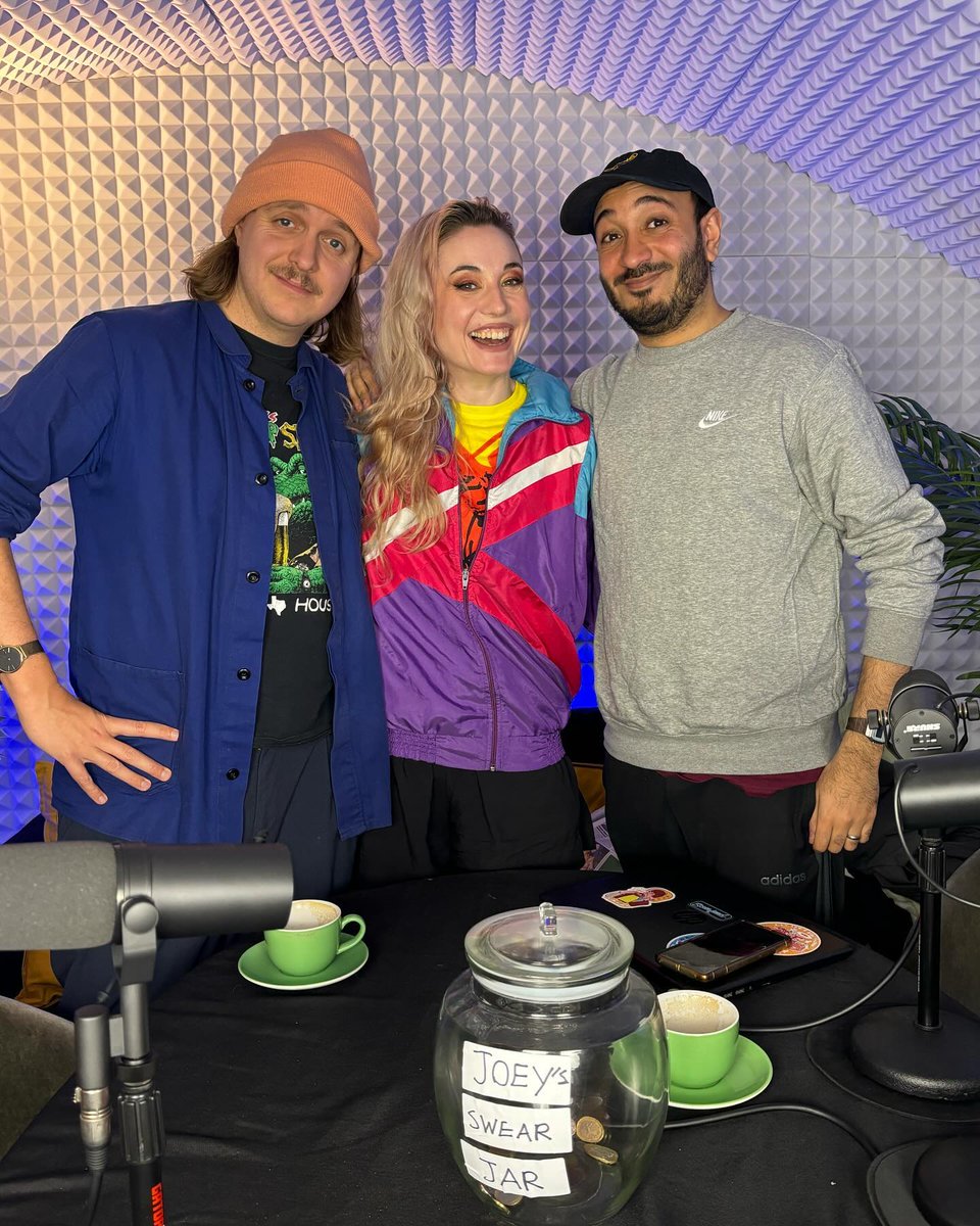 EP 53 WITH @bechillcomedian IS OUT NOW 😍 youtu.be/Gfq1enXUHgo @thejoeypage x @Zafarcakes