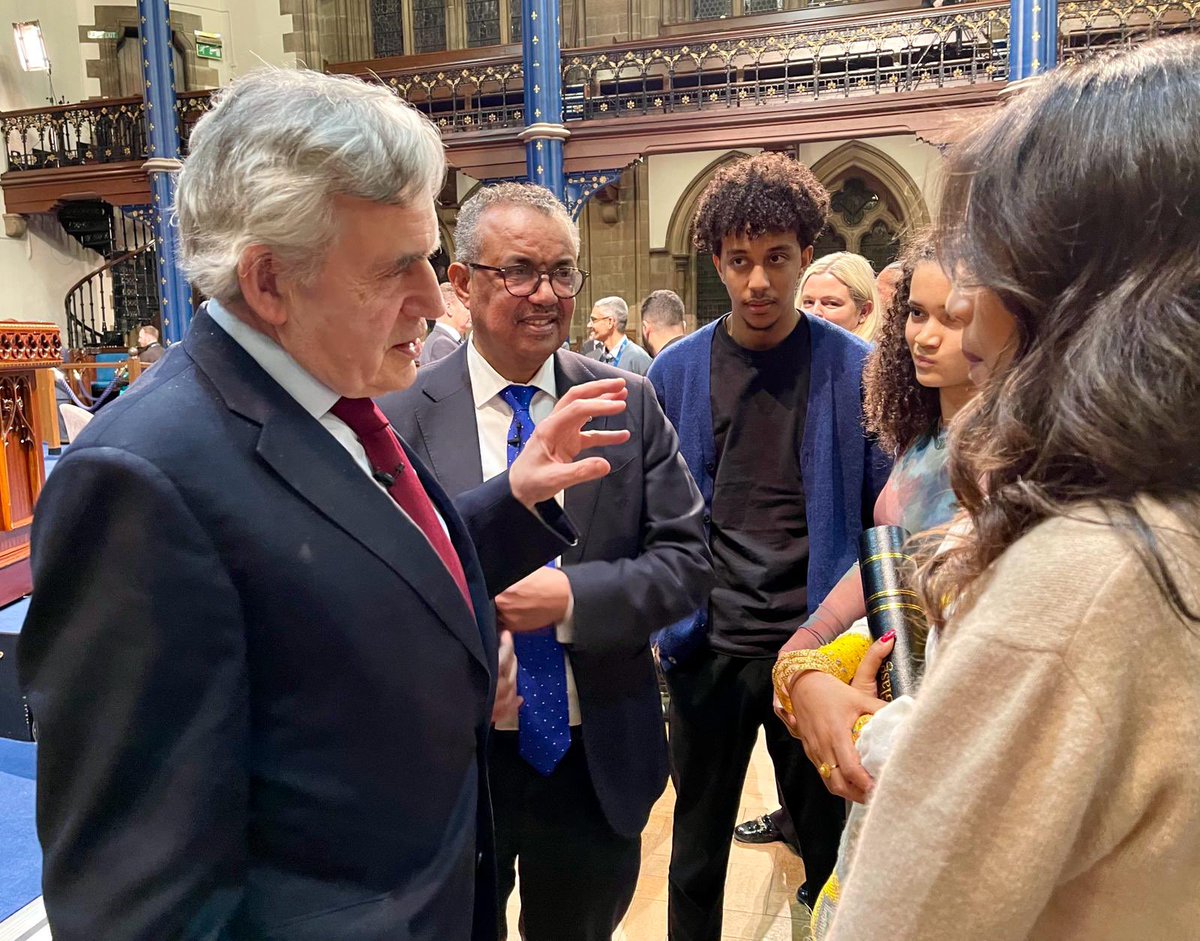 Was my great pleasure to meet with dear friend, @WHO Ambassador for Global Health Financing, @GordonBrown during my visit to the @UofGlasgow. His leadership, advice and moral clarity on the need for sustained investment and political action for global health, WHO's work and a…