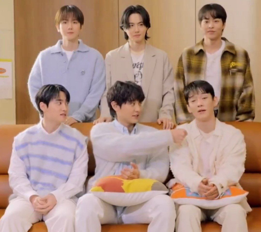 چقدر کنار هم قشنگن فداشون شم😭
<a href="/weareoneEXO/">EXO</a>