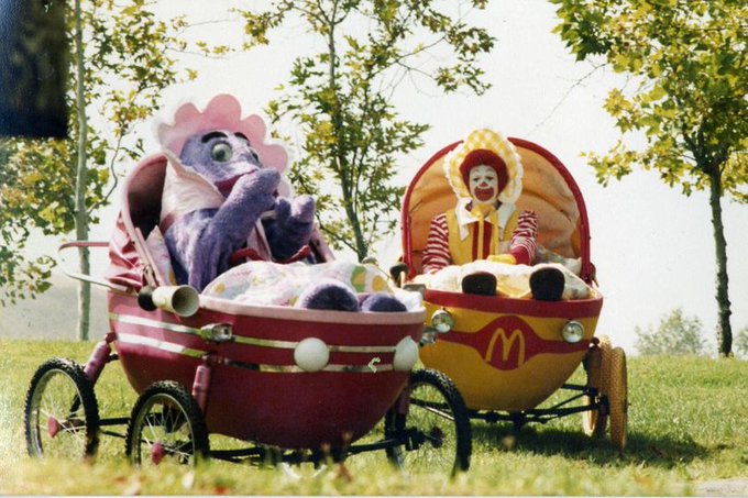 Watch Papa Woof und Krampus und Bleaken's leaked NSFW photo on TwXstars