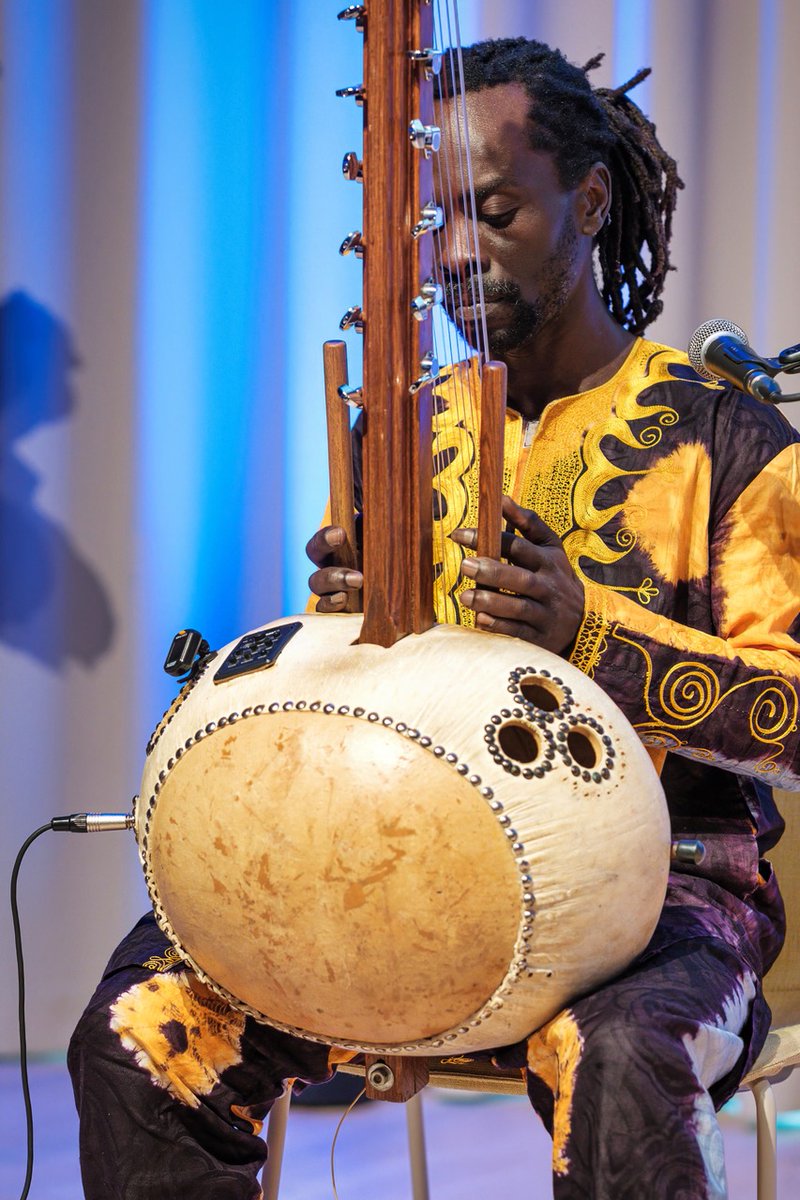 Sekou Diabate en Mark Lotz brengen op vrijdag 8 maart op het volgende VOLfest-concert Westafrikaanse muziek opgefleurd met viriele klanken van de Indiase Bansuri en andere fluiten, in Vollenhove.
Zie zeistermagazine.nl/muziekuitdeivo…